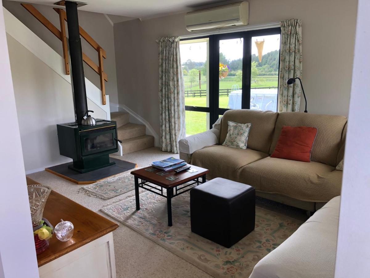 Hunua Ranges Bed & Breakfast Exterior photo